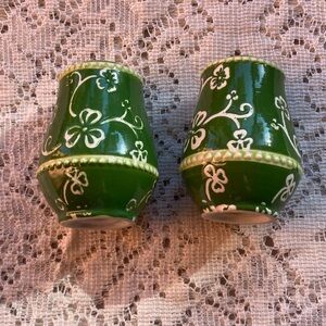 Salt and Pepper shaker set. Shamrock